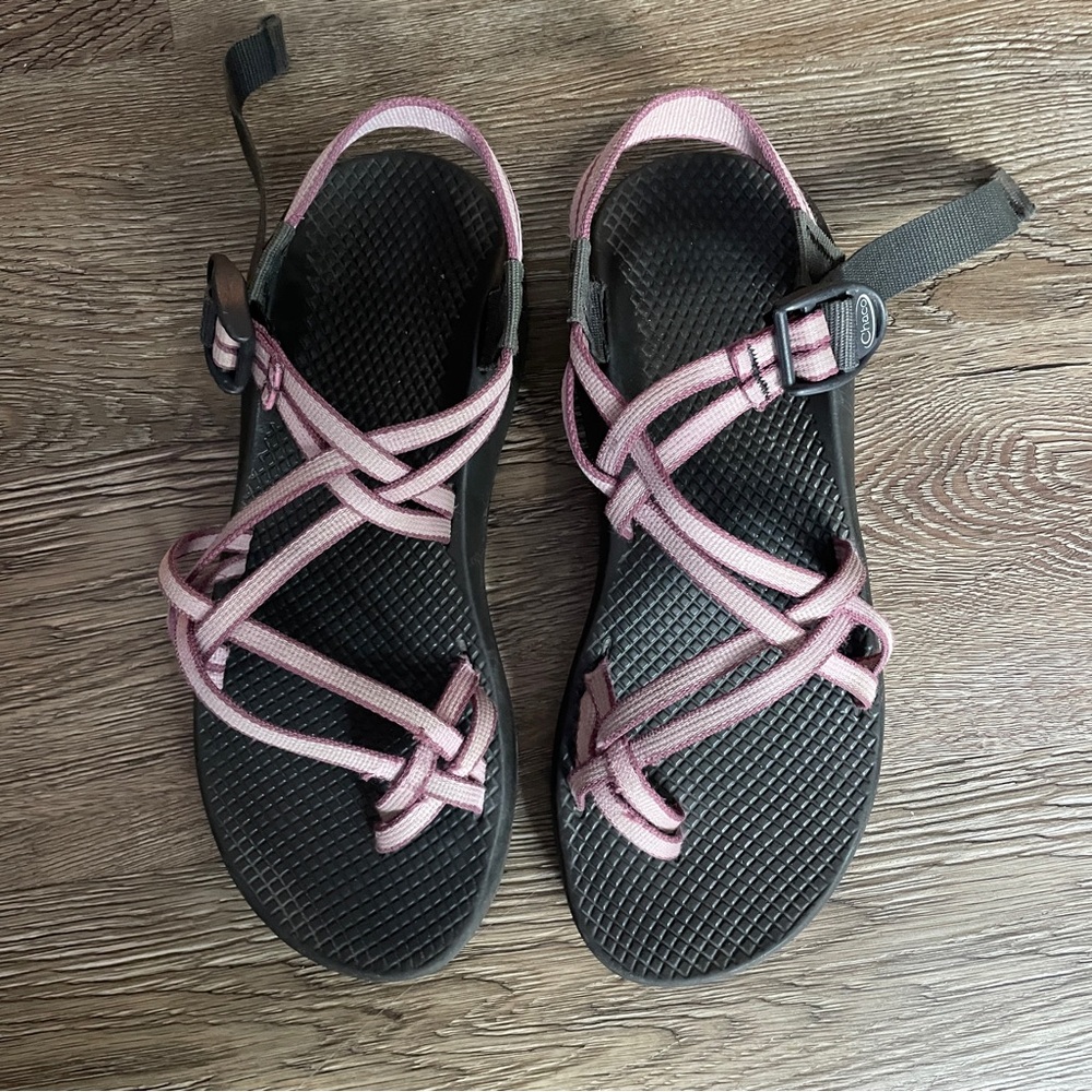 Chacos Z2 women's sandal double strap toe loop pink purple